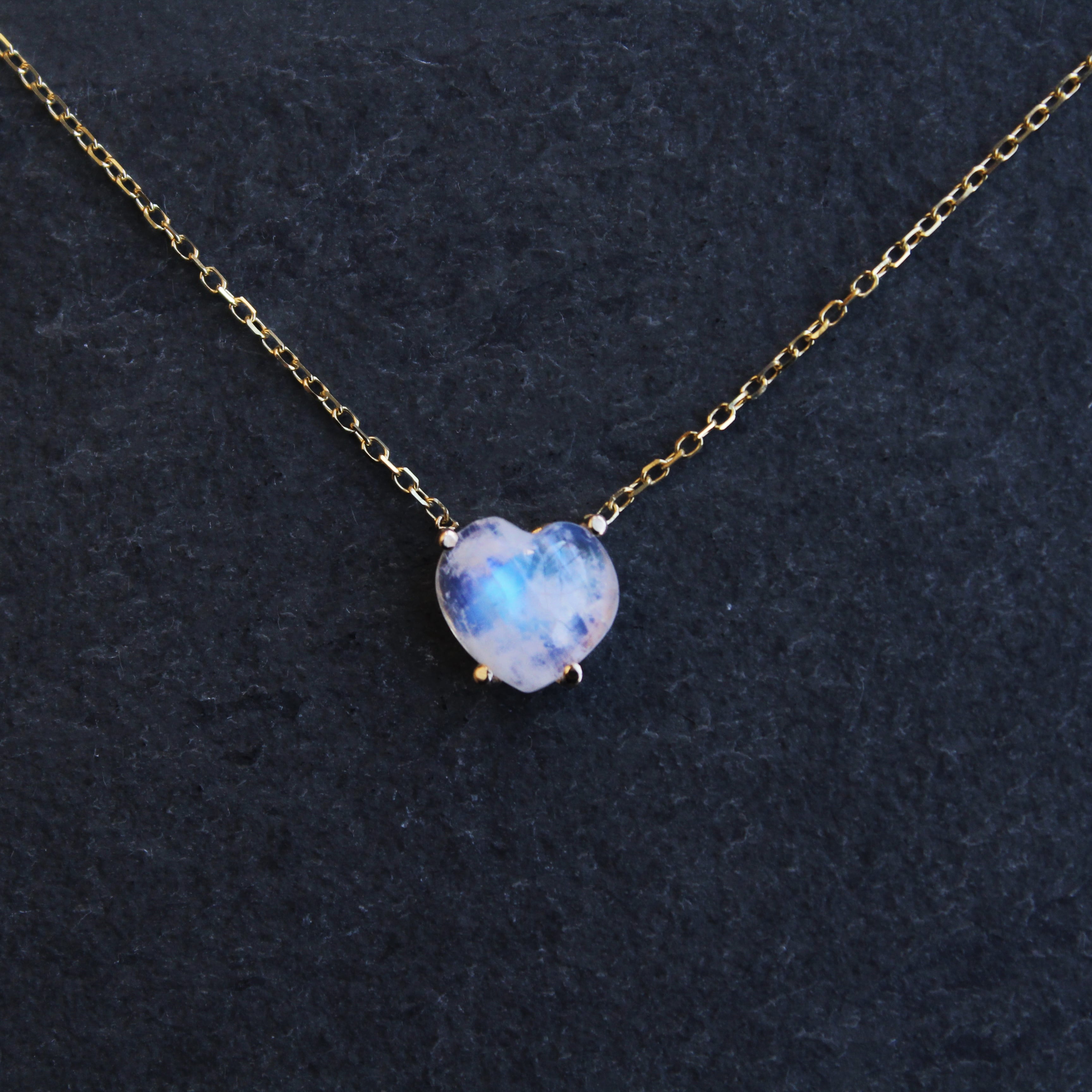 Moonstone Pendant, Rainbow Moonstone, Vintage Pendant, Dainty Necklace –  Adina Stone Jewelry